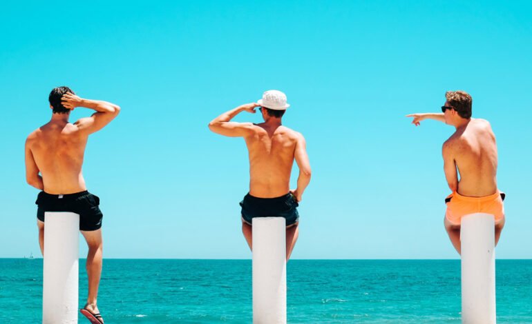  Why Fake Friendships Are Ruining You