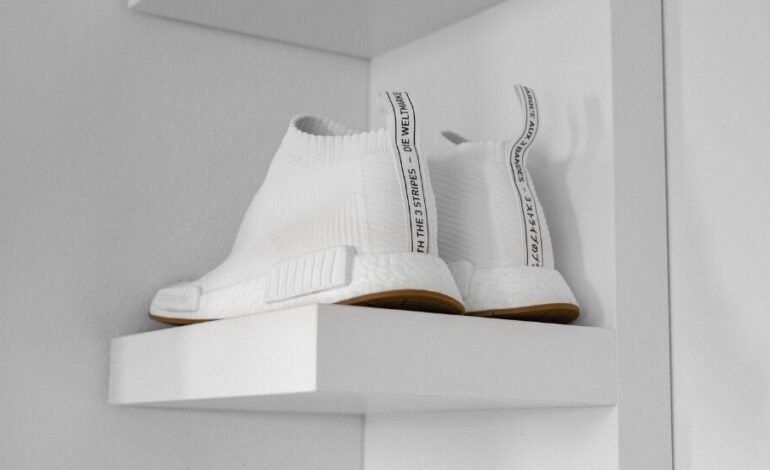  Rebuild Your Wardrobe, Start with Sneakers