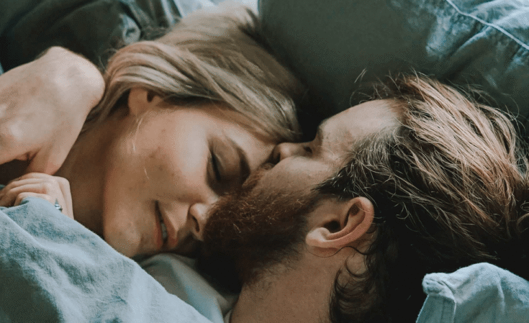  At Last, The Secret To Scoring a Date After a HOOK-UP