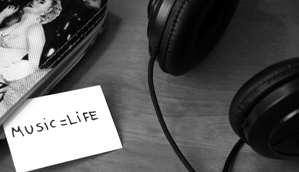 DJ Relentless, Music, Reviews