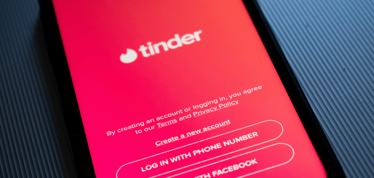 Watch Out for Red Flags When Falling For Someone Via the&nbsp;Internet