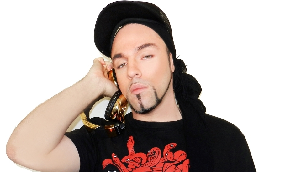 Feature, Music, DJ