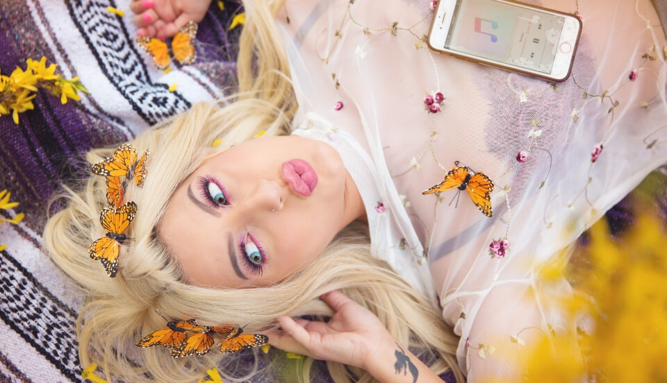 Tina DeCara: A Songstress with an Intoxicating Voice